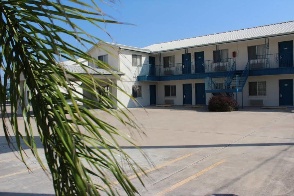 Texas Inn San Benito Exterior foto